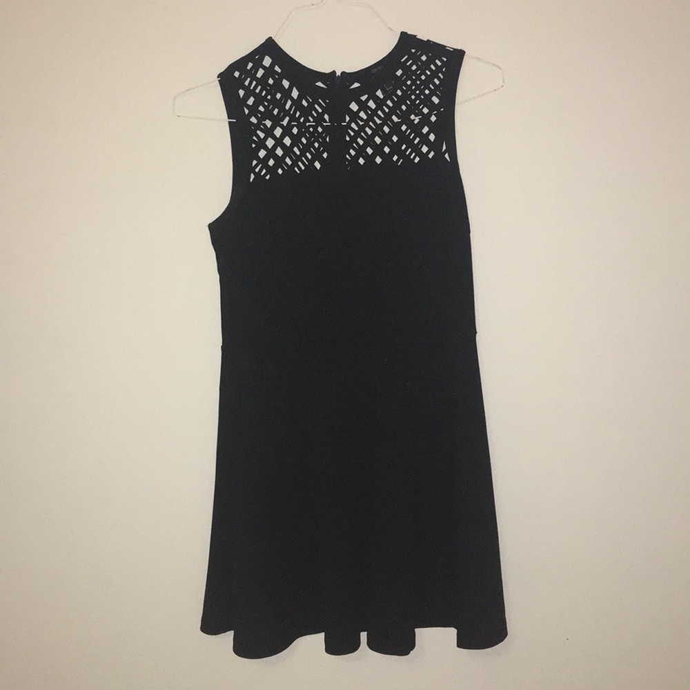 Sleeveless black dress